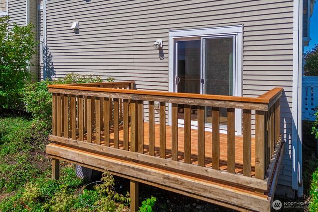 2596 McNeil St #D2, Dupont, WA 98327