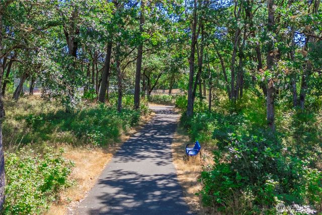 2596 McNeil St #D2, Dupont, WA 98327