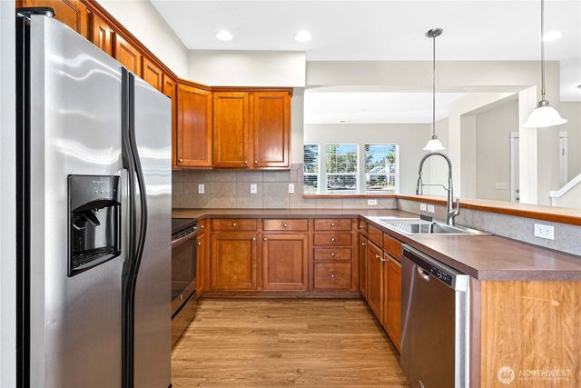 2596 McNeil St #D2, Dupont, WA 98327