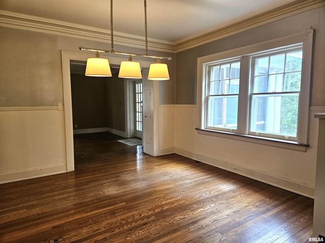 237 PARK LANE Drive, Galesburg, IL 61401