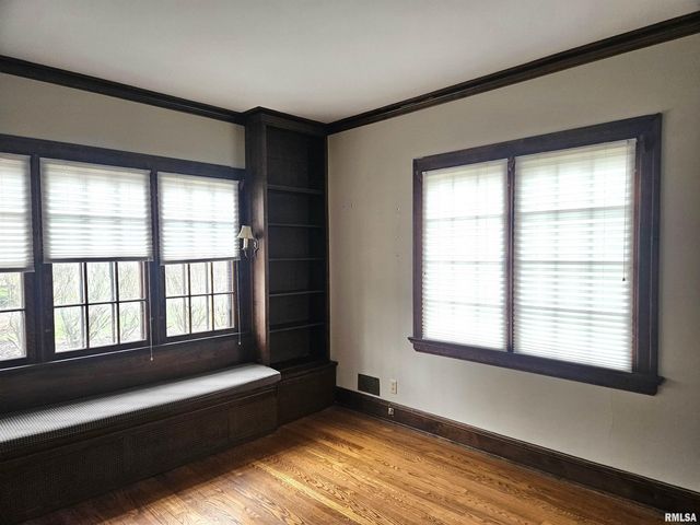 237 PARK LANE Drive, Galesburg, IL 61401