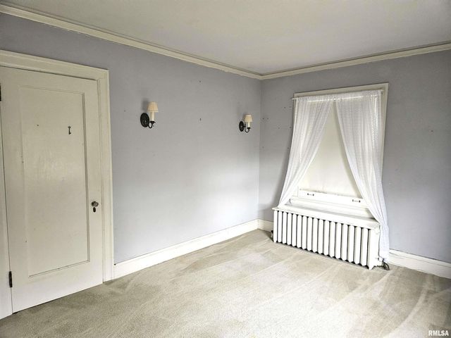 237 PARK LANE Drive, Galesburg, IL 61401