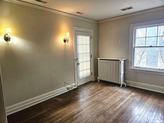 237 PARK LANE Drive, Galesburg, IL 61401