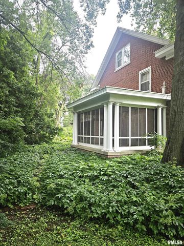 237 PARK LANE Drive, Galesburg, IL 61401