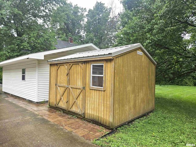 237 PARK LANE Drive, Galesburg, IL 61401