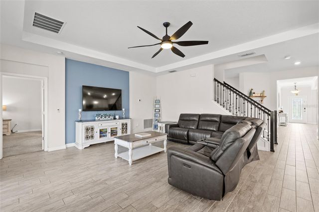 5864 ALENLON WAY, Mount Dora, FL 32757