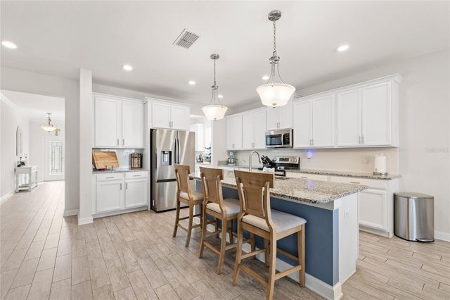 5864 ALENLON WAY, Mount Dora, FL 32757