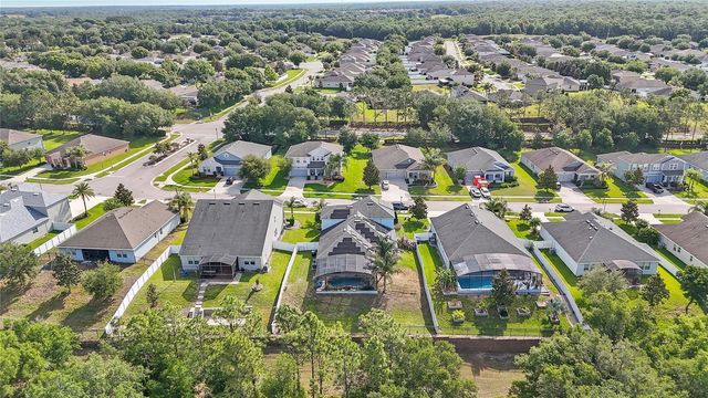 5864 ALENLON WAY, Mount Dora, FL 32757