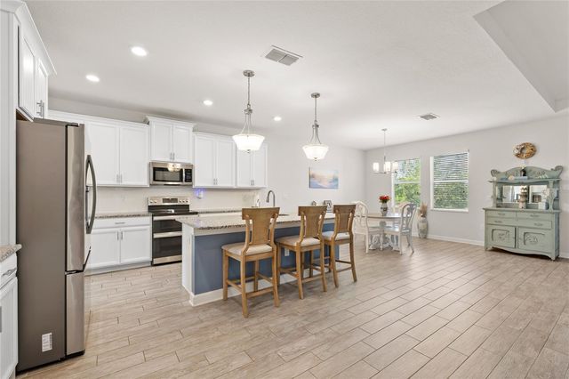5864 ALENLON WAY, Mount Dora, FL 32757