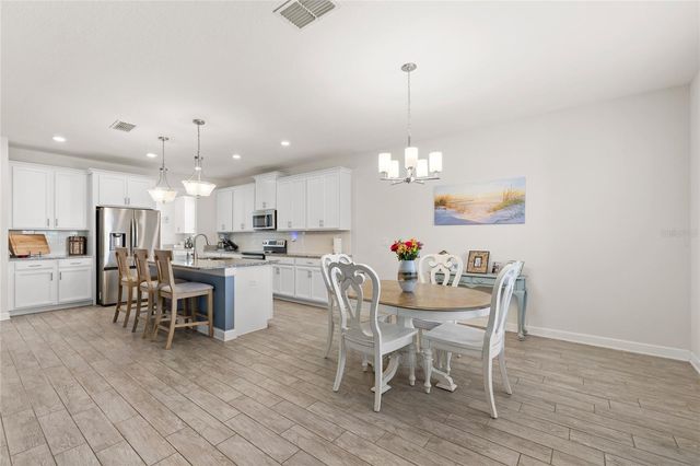 5864 ALENLON WAY, Mount Dora, FL 32757