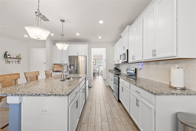 5864 ALENLON WAY, Mount Dora, FL 32757