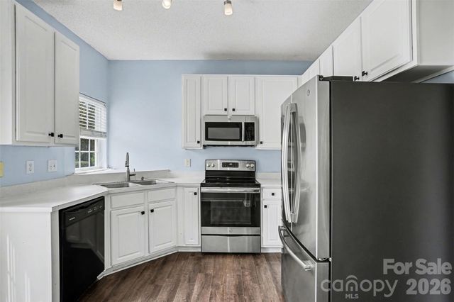 3315 Summerfield Ridge Lane, Matthews, NC 28105