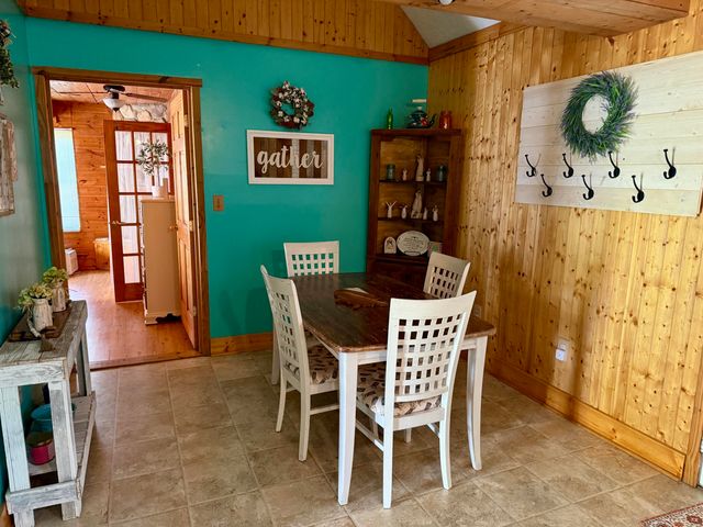 32 Ricky Lane, Russell Springs, KY 42642