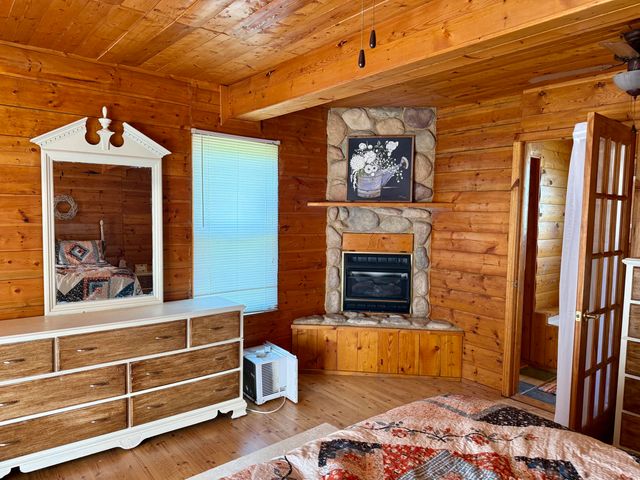 32 Ricky Lane, Russell Springs, KY 42642