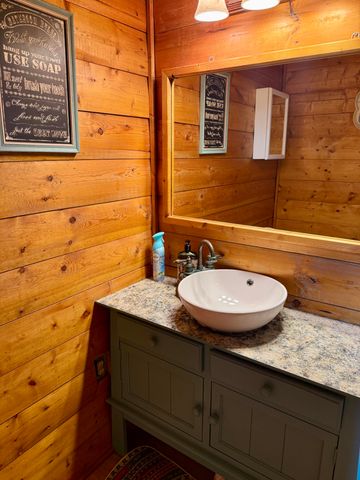 32 Ricky Lane, Russell Springs, KY 42642