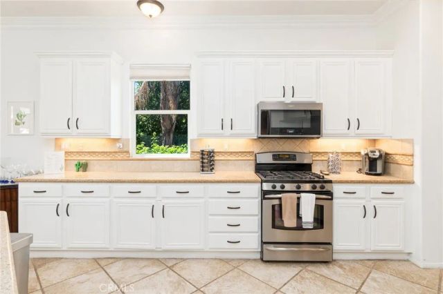 49790 Newman Circle, Indio, CA 92201