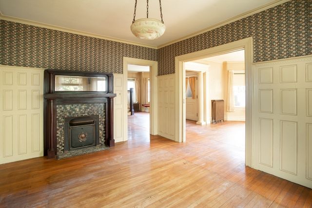 888 Rock St, Fall River, MA 02720