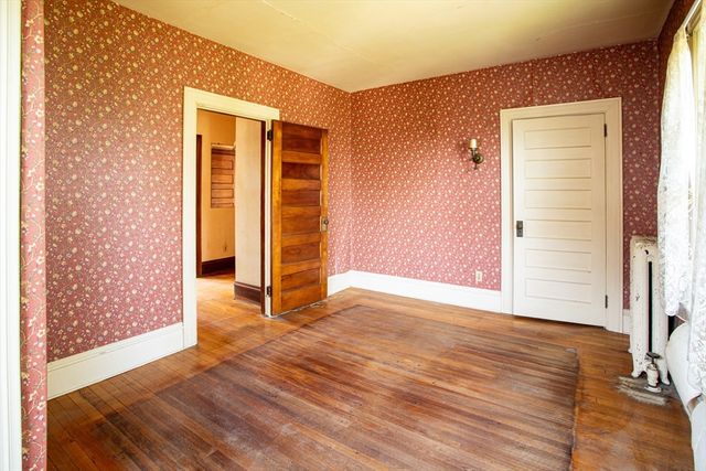 888 Rock St, Fall River, MA 02720
