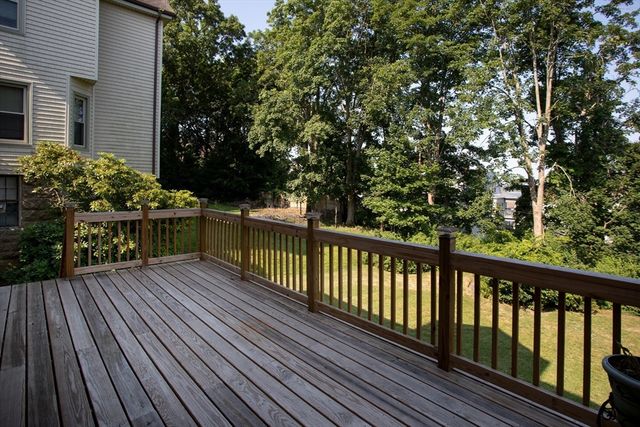 888 Rock St, Fall River, MA 02720