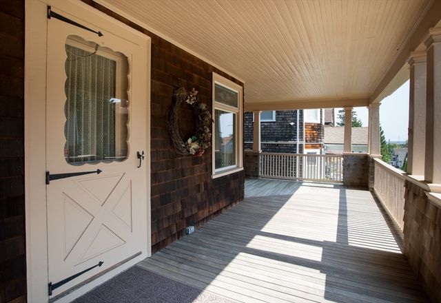 888 Rock St, Fall River, MA 02720