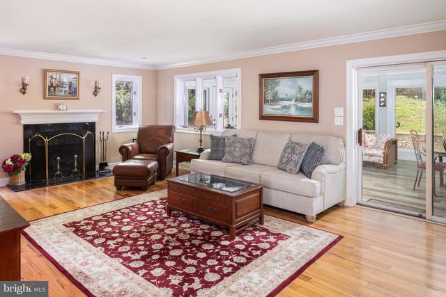 735 INVERNESS DR, West Chester, PA 19380