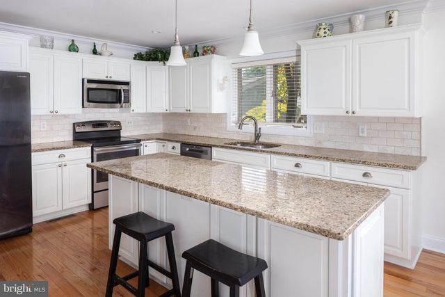 735 INVERNESS DR, West Chester, PA 19380