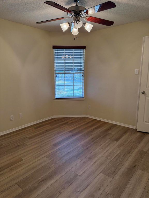 Image 5 of property listing at 4245 Green Meadow Drive, San Angelo, TX 76904