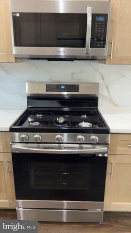 140 E 9TH AVE, Pine Hill, NJ 08021