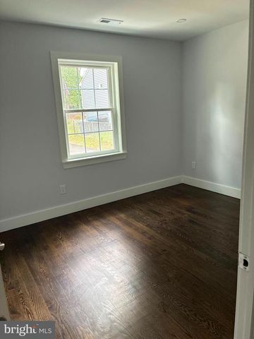 140 E 9TH AVE, Pine Hill, NJ 08021