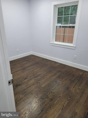 140 E 9TH AVE, Pine Hill, NJ 08021