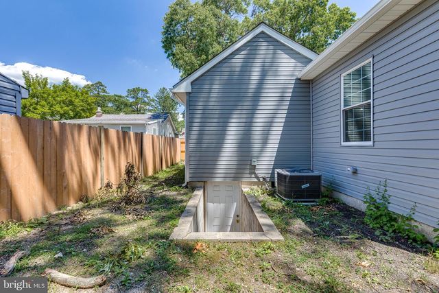 140 E 9TH AVE, Pine Hill, NJ 08021