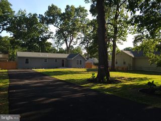 140 E 9TH AVE, Pine Hill, NJ 08021