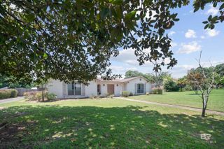 804 W Regents Drive, Mobile, AL 36609