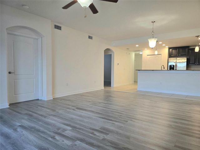 8925 AZALEA SANDS LANE 602, Davenport, FL 33896