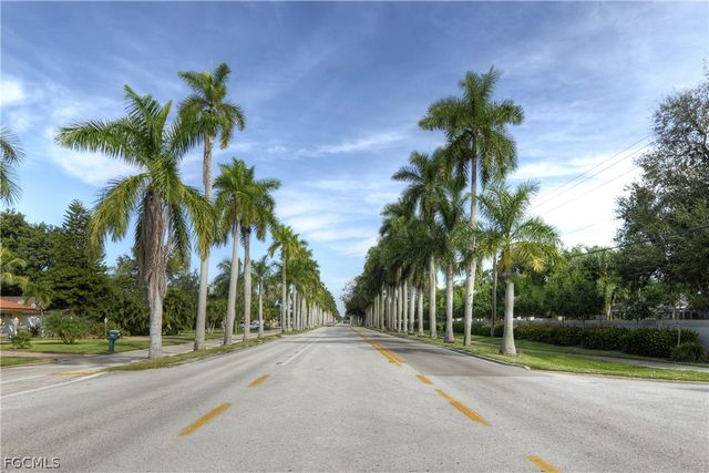 5652 Eichen CIR E, Fort Myers, FL 33957