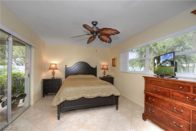 5652 Eichen CIR E, Fort Myers, FL 33957