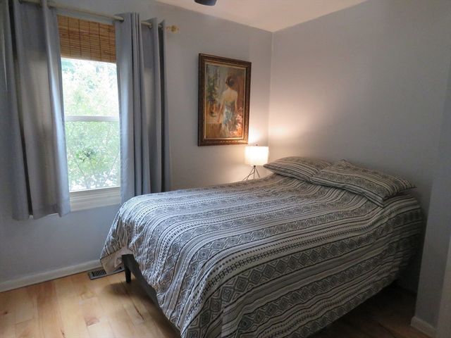 89 N High Street, Foxboro, MA 02035