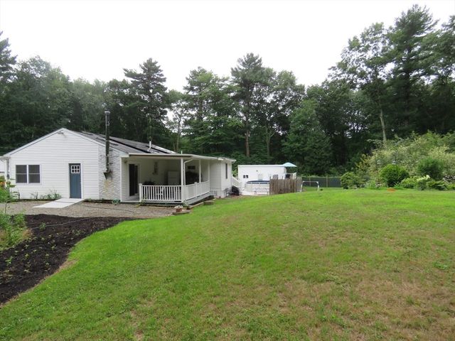 89 N High Street, Foxboro, MA 02035