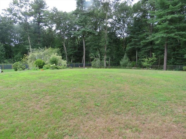 89 N High Street, Foxboro, MA 02035
