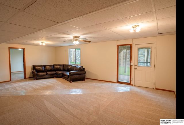 1826 N 155th Avenue, Omaha, NE 68154