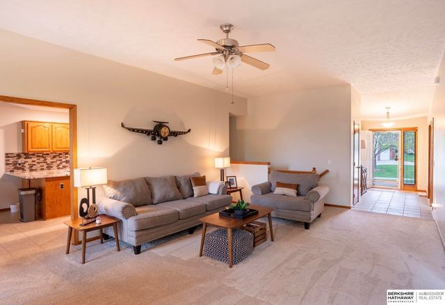 1826 N 155th Avenue, Omaha, NE 68154