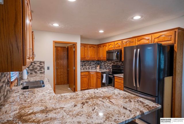 1826 N 155th Avenue, Omaha, NE 68154