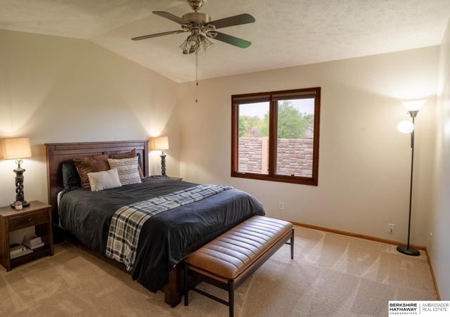 1826 N 155th Avenue, Omaha, NE 68154