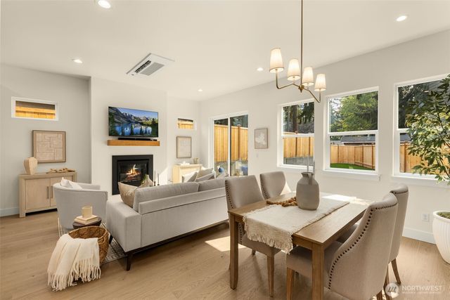 13629 103rd Avenue NE, Kirkland, WA 98034