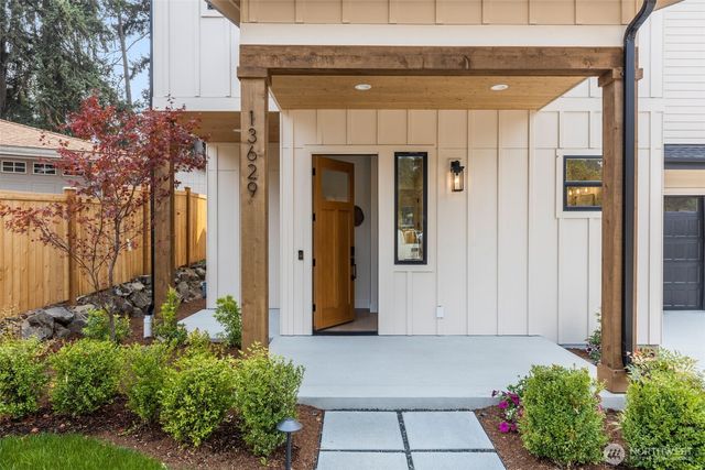 13629 103rd Avenue NE, Kirkland, WA 98034