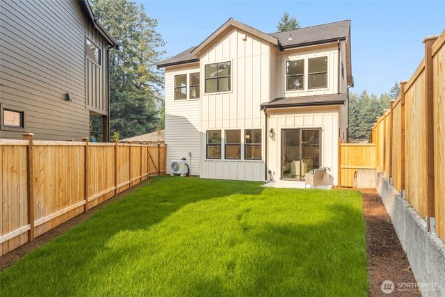 13629 103rd Avenue NE, Kirkland, WA 98034