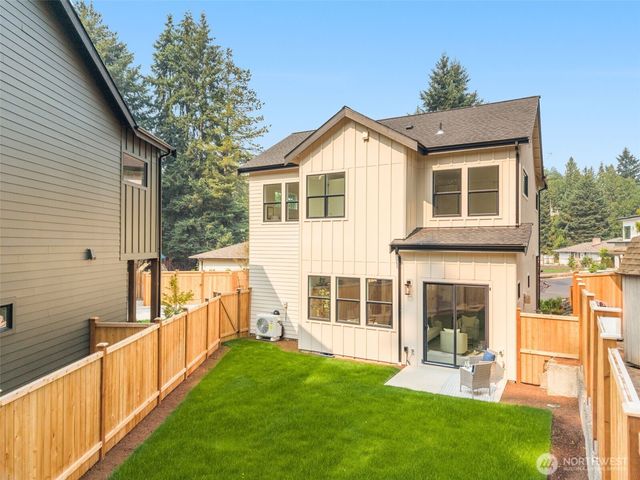 13629 103rd Avenue NE, Kirkland, WA 98034