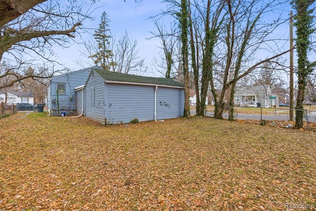19816 Harlow Street, Detroit, MI 48235
