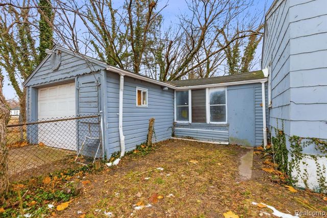 19816 Harlow Street, Detroit, MI 48235
