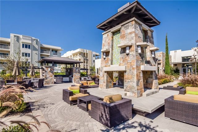 12921 Mission Avenue 102, Hawthorne, CA 90250